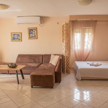 Garden Suite Néa Péramos Dış mekan fotoğraf