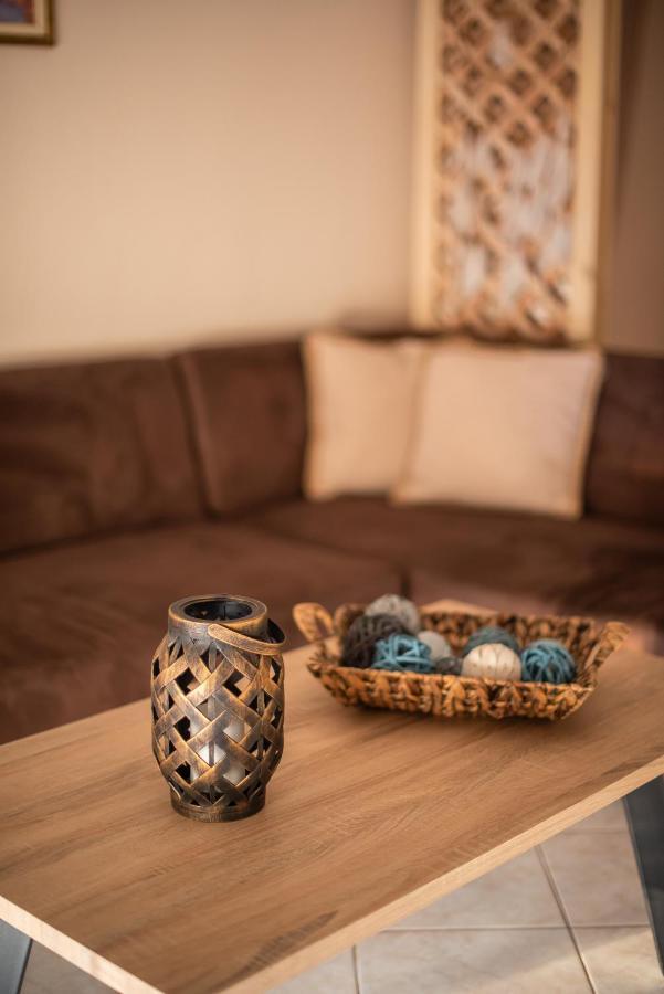 Garden Suite Néa Péramos Dış mekan fotoğraf